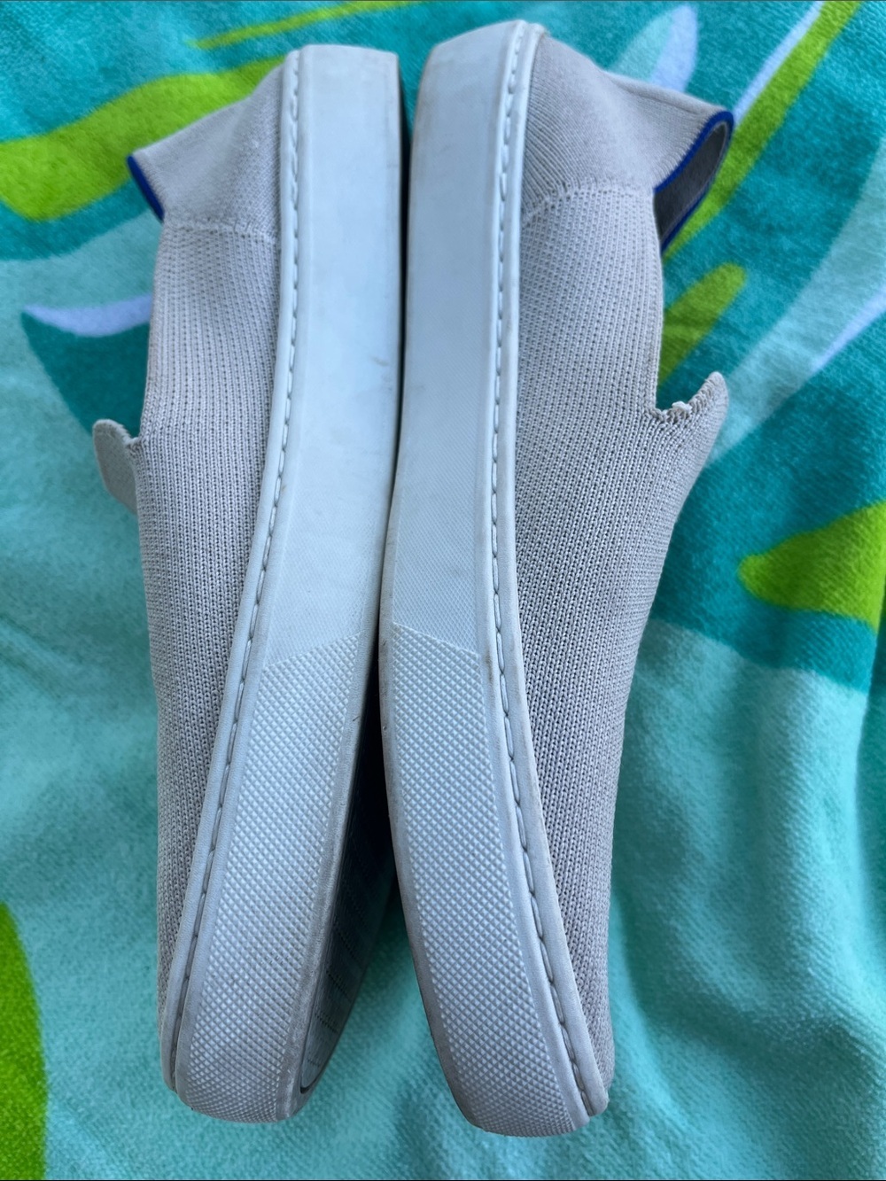 ROTHY’S THE ORIGINAL SLIP ON SNEAKERS CREAM SIZE 7.5 - Picture 4 of 10